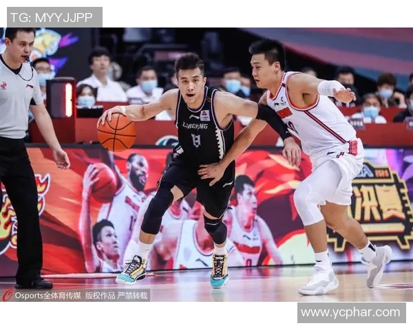 墨菲与颜炳涛激战正酣谁能在这场巅峰对决中笑到最后