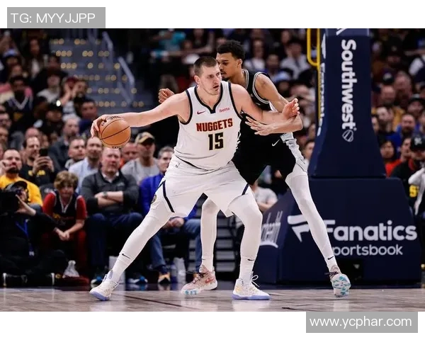 马刺与勇士历史交锋战绩分析及球队发展历程回顾