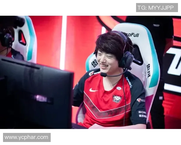 JDG战队的荣耀与挑战：DOTA2赛场上的奋斗历程全记录